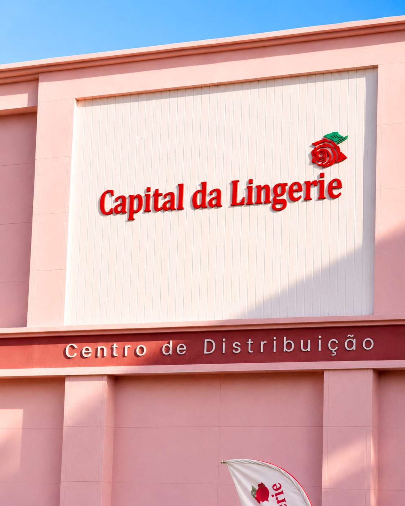 Fachada do centro de distribuição Capital da Lingerie